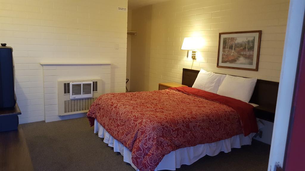 Sportsman Inn - Scottsbluff سكوتسبلوف الغرفة الصورة