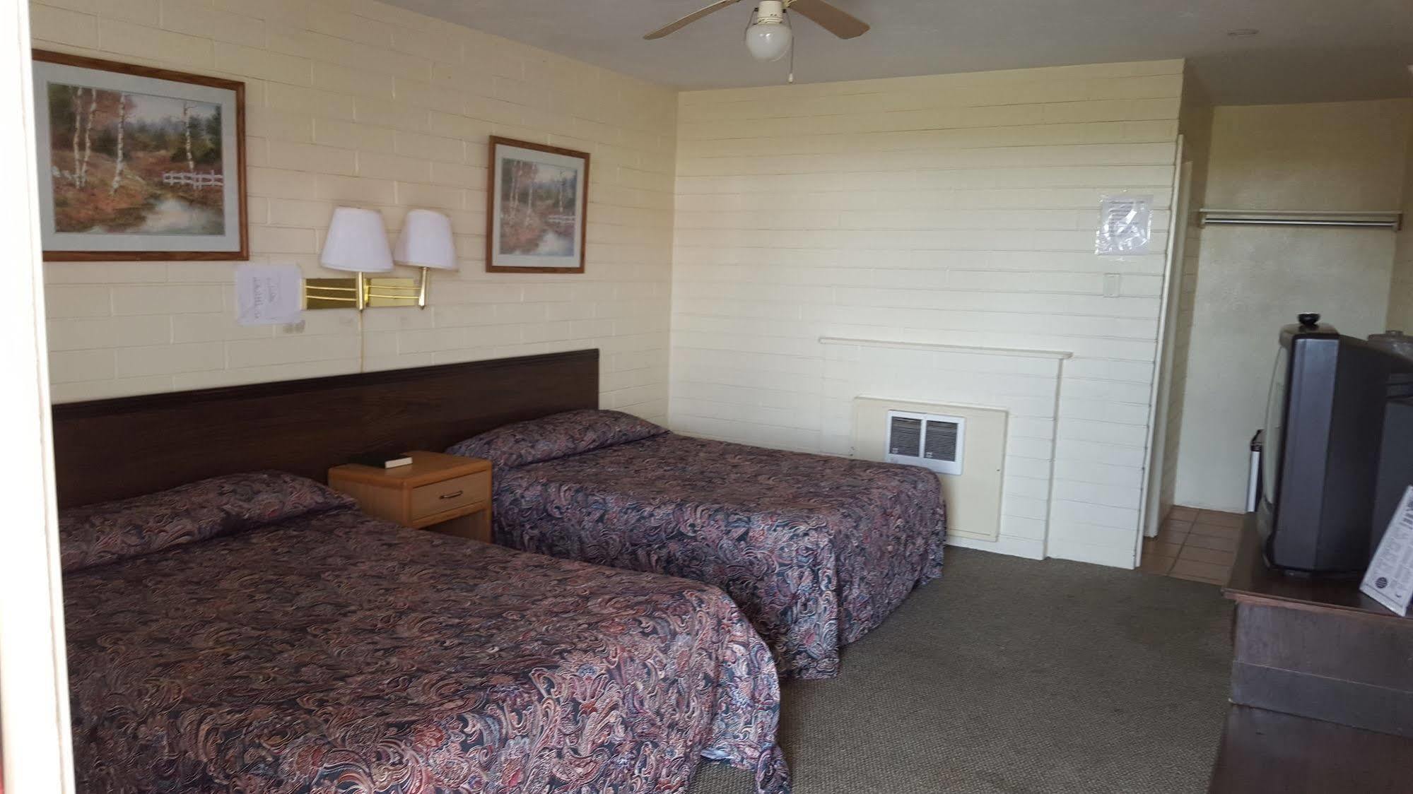 Sportsman Inn - Scottsbluff سكوتسبلوف المظهر الخارجي الصورة